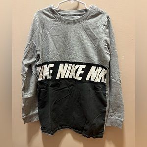 Nike Graphic Long Sleeve